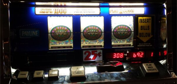 Which Slot Machine Has More Reels? 3 Reels or 5 Reels?