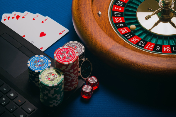 How businesses are using online casinos to make money?