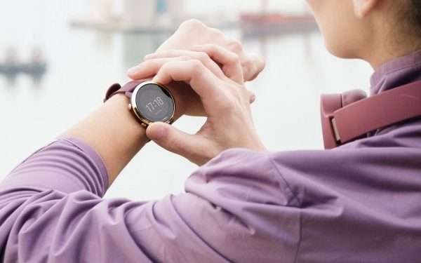 Can a women’s smartwatch look stylish?