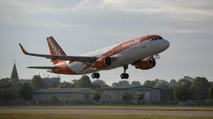 Before the Euros match, Scottish fans rock the EasyJet trip to London with the song “Yes Sir, I Can Boogie.”