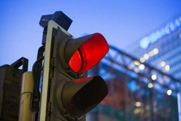 How to Use Traffic Red Light Cameras in the UK