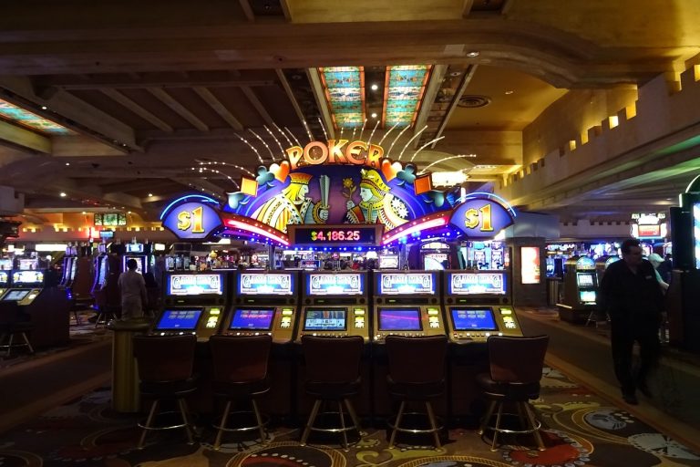 many slot casino machine