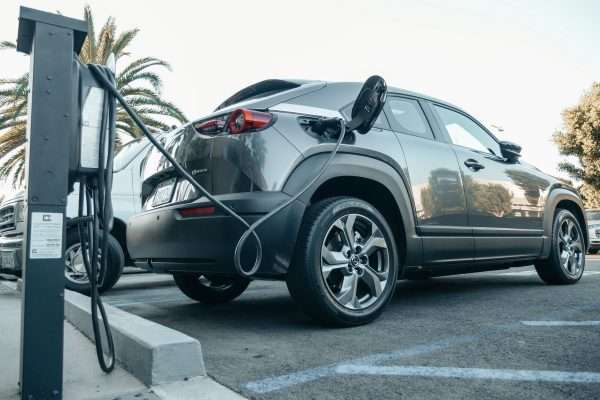Electric Vehicle Sales Plunge Despite Demands for a VAT Cut: A Detailed Look