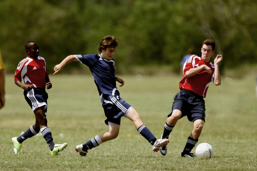 players are playing football